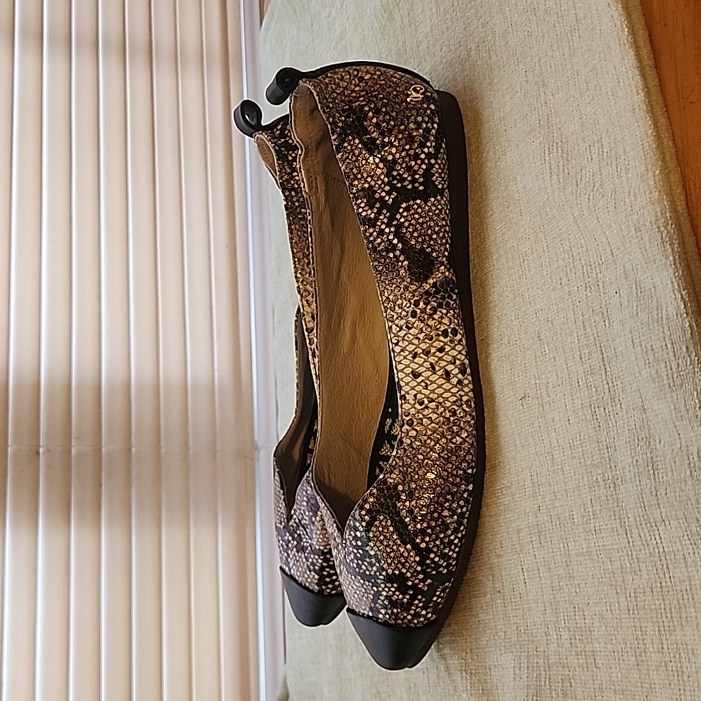 SEECAAS ANIMAL PRINT SHOES - Picture 2 of 3